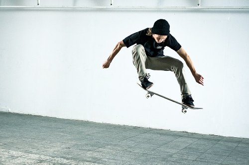 Skateboard Trick Tips Flat | Video Guides | skatedeluxe Blog