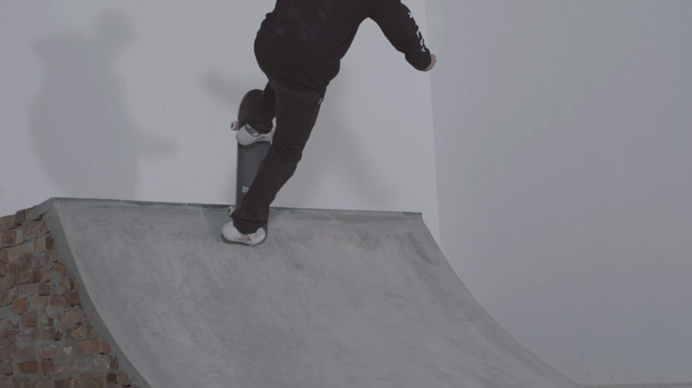 Comment faire le Blunt to Fakie - Skateboard Trick Tip | skatedeluxe Blog