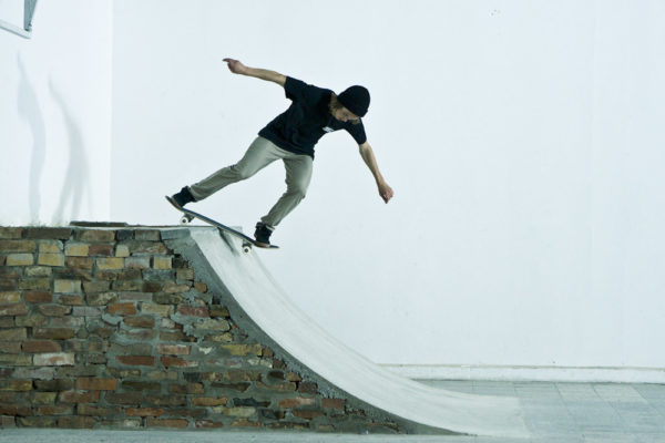 How to: BS Disaster - Skateboard Trick Tip | skatedeluxe Blog