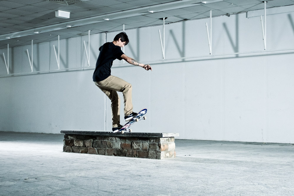 Comment faire le 5-0 Grind - Skateboard Trick Tip | skatedeluxe Blog
