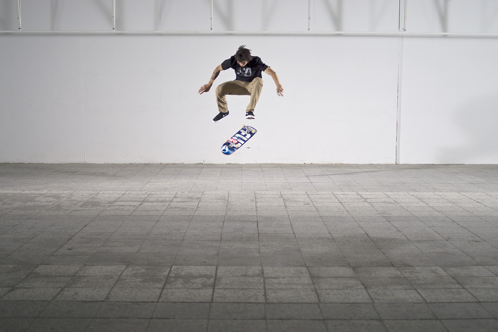 How To: Hardflip - Skateboard Trick Tip | skatedeluxe Blog