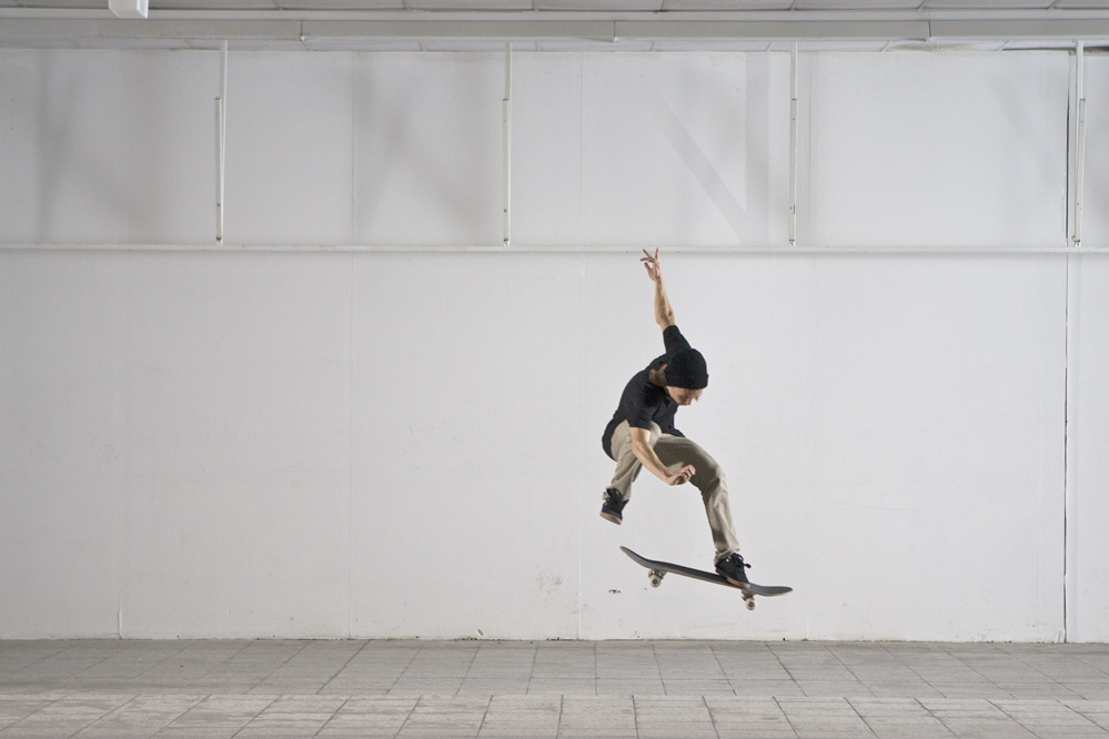 Comment faire le Pop Shove-It - Skateboard Trick Tip | skatedeluxe Blog