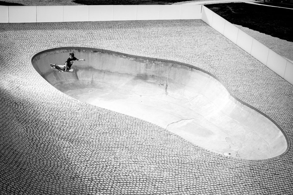 Obstacle Guide - What is a bowl & pool? | skatedeluxe Blog