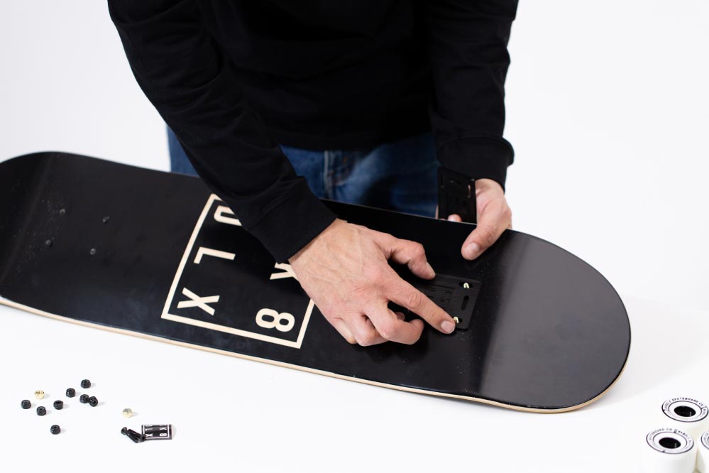 Instructions: Skateboard assembly | skatedeluxe Blog