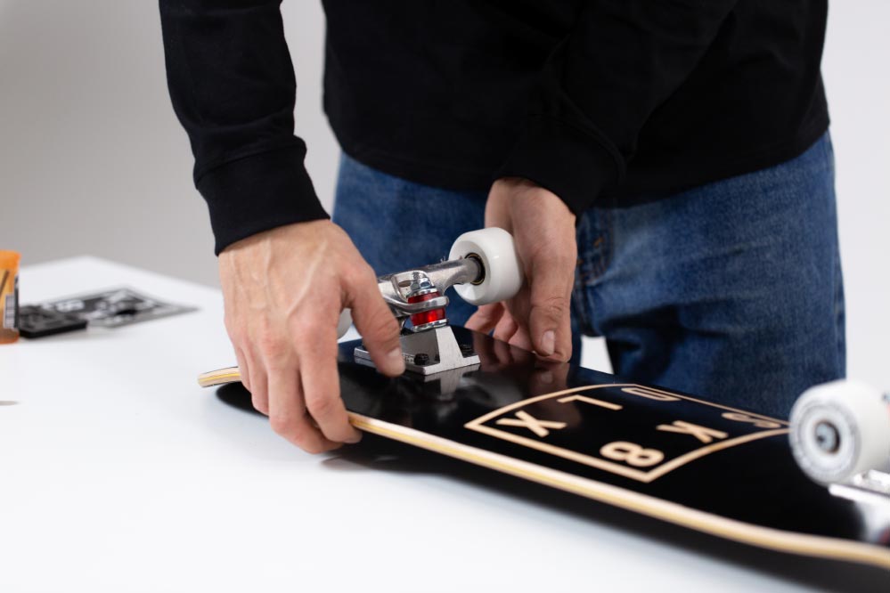 Anleitung: Skateboard zusammenbauen | skatedeluxe Blog
